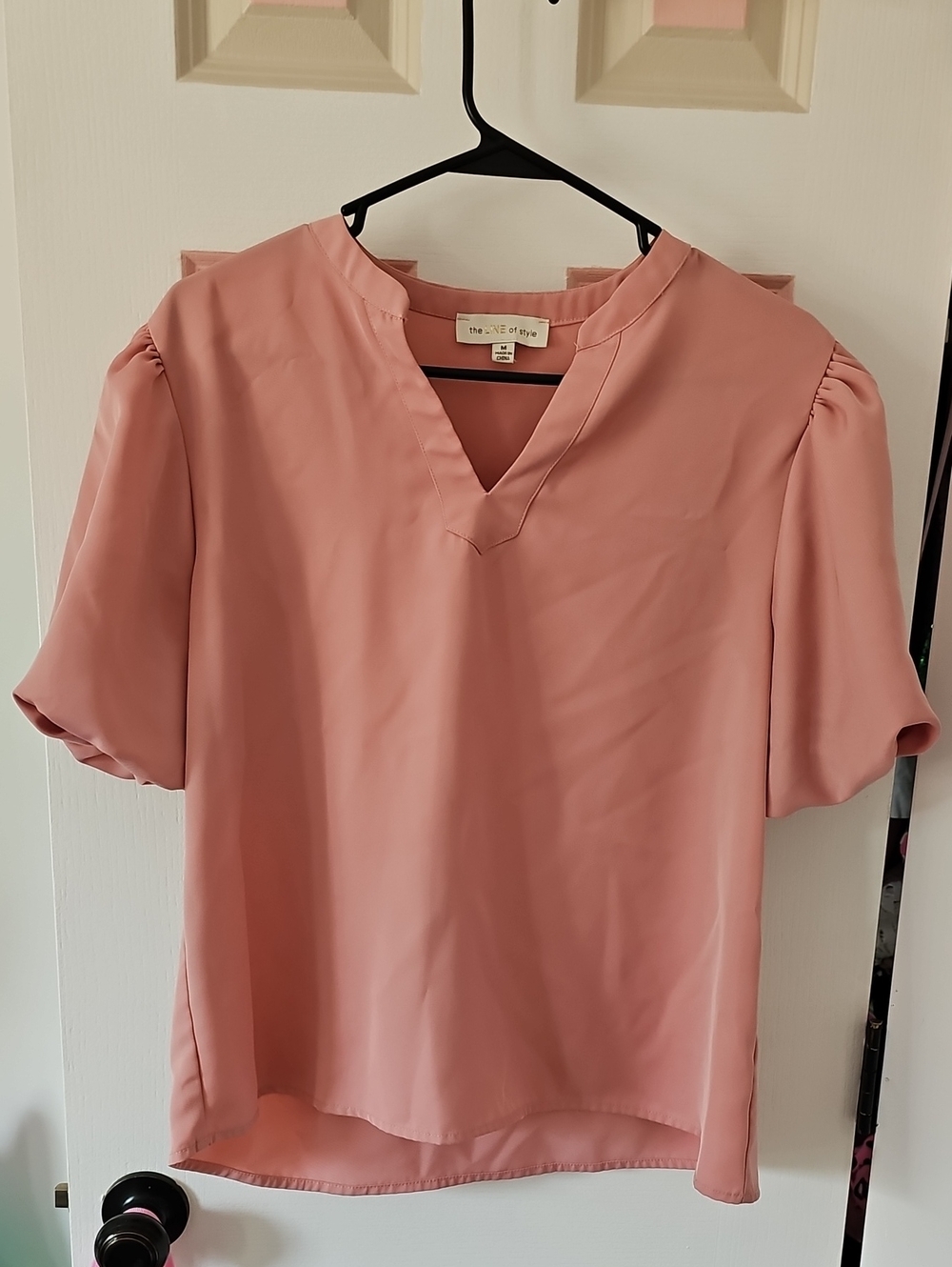 The Loft & Co. Dusty Rose V-Neck Short Puff Sleeve Blouse